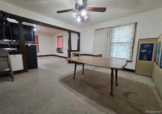 Photo 4 of Sale Pending at 19 Gerdon Ave, Pontiac, MI 48342 1118 | MLS# 61012960 | Listing updated on 2026-10-13