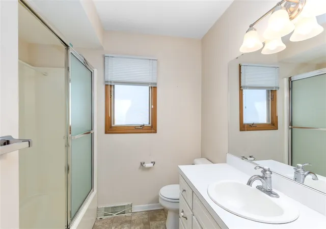 Photo 2 of Condo for sale at 707 Andover St, Grand Rapids, MI 49548 | MLS# 70555484 | Listing updated on 2026-09-10
