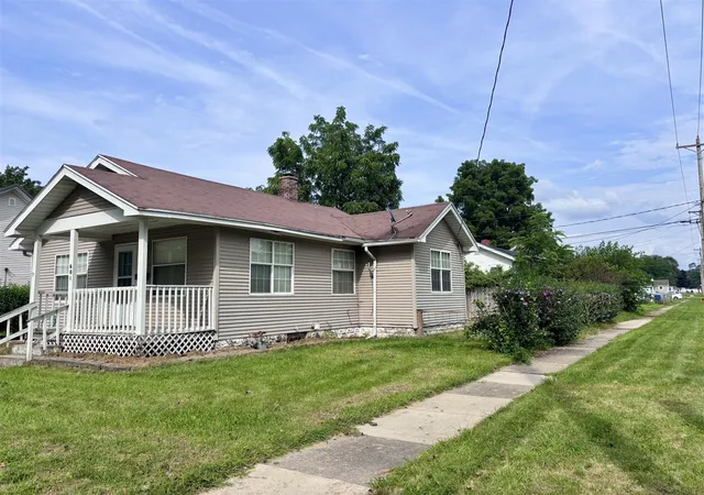 Photo 2 of Single family home for sale at 601 N Prospect St, Sturgis, MI 49091 | MLS# 70555222 | Listing updated on 2026-09-22