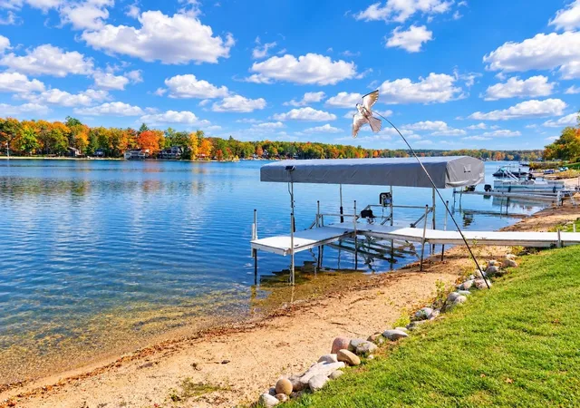 Photo 2 of Single family home for sale at 422 N Lake St, Harrison, MI 48625 | MLS# 50224723 | Listing updated on 2026-10-13