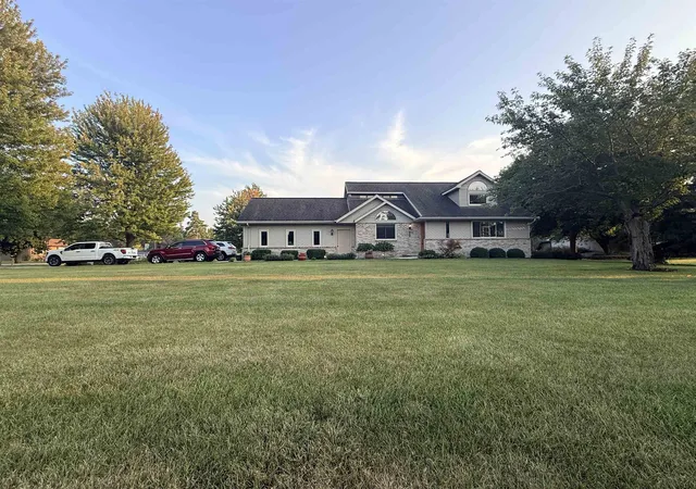 Photo 2 of Sale Pending at 2988 E Fisher Rd, Bay City, MI 48706 | MLS# 50220900 | Listing updated on 2026-09-17
