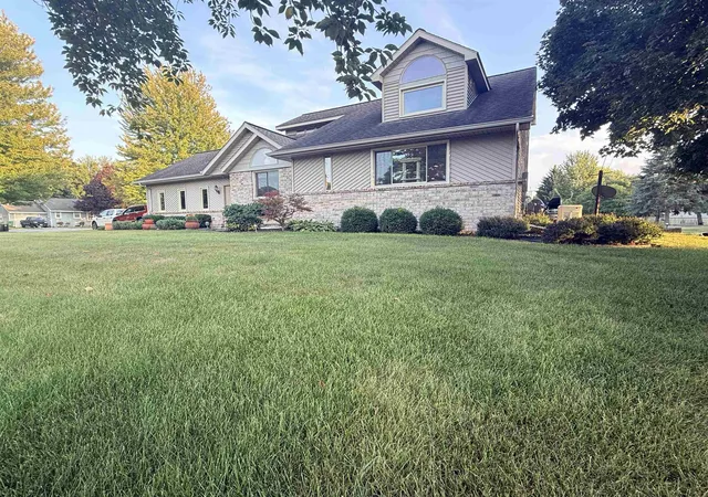 Photo 3 of Sale Pending at 2988 E Fisher Rd, Bay City, MI 48706 | MLS# 50220900 | Listing updated on 2026-09-17
