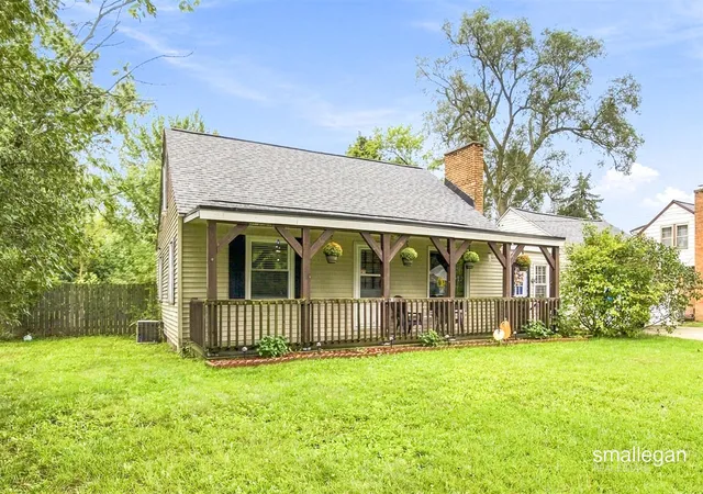 Photo 1 of Sale Pending at 1374 36th Street, Grand Rapids, MI 49508 | MLS# 70559248 | Listing updated on 2026-10-01