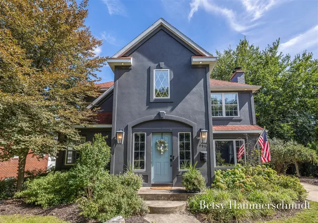 Photo 1 of Sale Pending at 950 Bellclaire Ave, Grand Rapids, MI 49506 | MLS# 70558998 | Listing updated on 2026-10-07