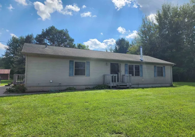 Photo 1 of Single family home for sale at 175 W M 61 Hwy, Gladwin, MI 48624 | MLS# 50220547 | Listing updated on 2026-09-03