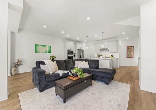 Photo 1 of Condo for sale at 5543 E Spaniel Dr, Ann Arbor, MI 48108 | MLS# 70555910 | Listing updated on 2026-09-15