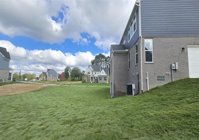 Photo 2 of Condo for sale at 3330 Reserve Blvd, Commerce Township, MI 48382 | MLS# 70554166 | Listing updated on 2026-09-23