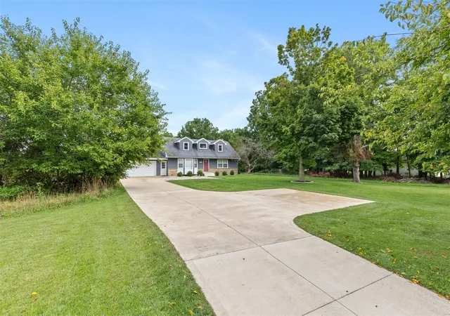 Photo 3 of Single family home for sale at 10022 Alaska Ave, Caledonia, MI 49316 | MLS# 70557475 | Listing updated on 2026-09-14