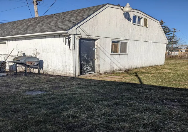 Photo 3 of Multi family home for sale at 82 Cedar Dr, Bay City, MI 48708 | MLS# 50221165 | Listing updated on 2026-09-10