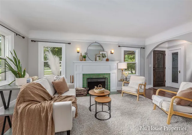 Photo 2 of Sale Pending at 1024 Cadillac Dr, Grand Rapids, MI 49506 | MLS# 70556269 | Listing updated on 2026-09-10