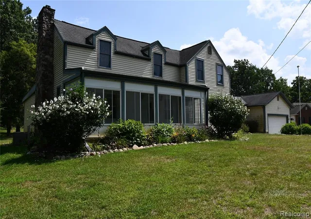 Photo 1 of Single family home for sale at 9039 Peer Rd, South Lyon, MI 48178 8120 | MLS# 61024131 | Listing updated on 2026-09-08