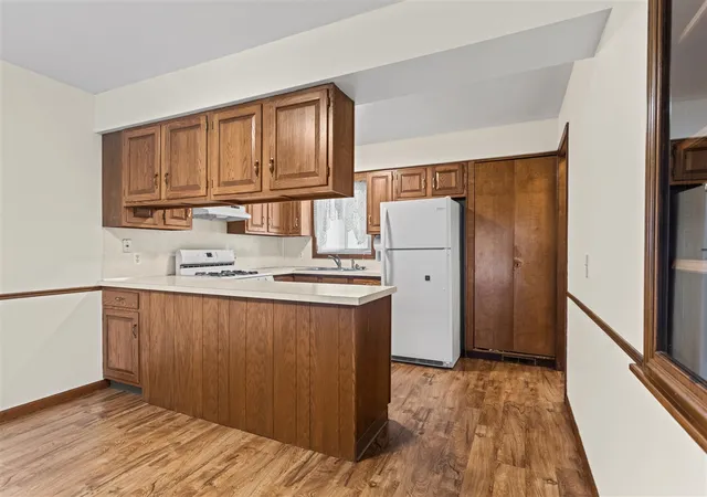 Photo 3 of Condo for sale at 5784 Leisure S Dr, Grand Rapids, MI 49548 | MLS# 70557586 | Listing updated on 2026-09-15