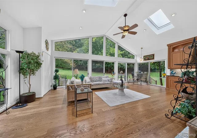 Photo 4 of Single family home for sale at 7115 Paterese Dr, Bloomfield Hills, MI 48301 | MLS# 61033045 | Listing updated on 2026-10-11