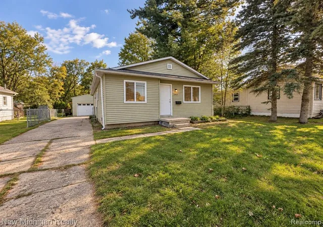 Photo 1 of Sale Pending at 7459 Wade St, Swartz Creek, MI 48473 | MLS# 61031724 | Listing updated on 2026-10-10