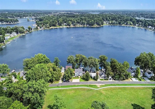 Photo 3 of Single family home for sale at 95517 County Rd 690, Dowagiac, MI 49047 | MLS# 70555173 | Listing updated on 2026-09-17