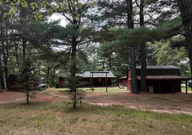 Photo 2 of Single family home for sale at 9625 Doe Rd, Harrison, MI 48625 | MLS# 50219125 | Listing updated on 2026-09-03