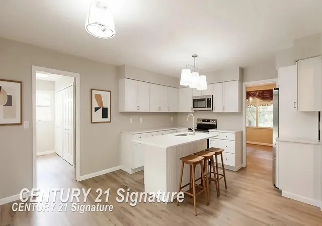 Photo 2 of Single family home for sale at 1388 Chissom Trl, Flint, MI 48532 | MLS# 50219359 | Listing updated on 2026-10-14