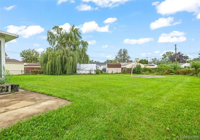 Photo 2 of Single family home for sale at 34600 Michelle Dr, Romulus, MI 48174 3434 | MLS# 61012993 | Listing updated on 2026-09-17