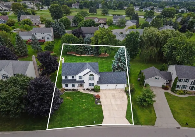 Photo 4 of Sale Pending at 1444 Penncross Dr, Caledonia, MI 49316 | MLS# 70553272 | Listing updated on 2026-09-12