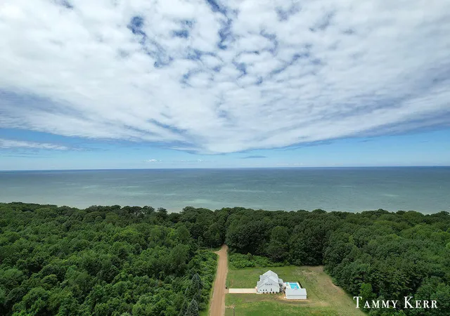 Photo 4 of Single family home for sale at 7067 118th Avenue, Fennville, MI 49408 | MLS# 70540365 | Listing updated on 2026-09-11
