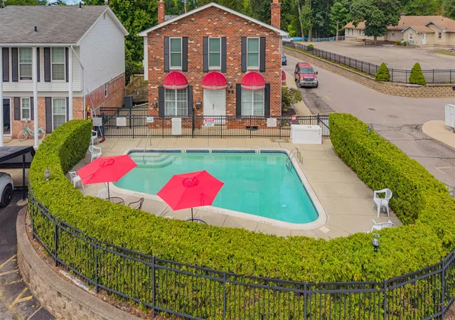 Photo 4 of Condo for sale at 21691 Hidden Rivers Dr #50, Southfield, MI 48075 | MLS# 70557272 | Listing updated on 2026-09-11