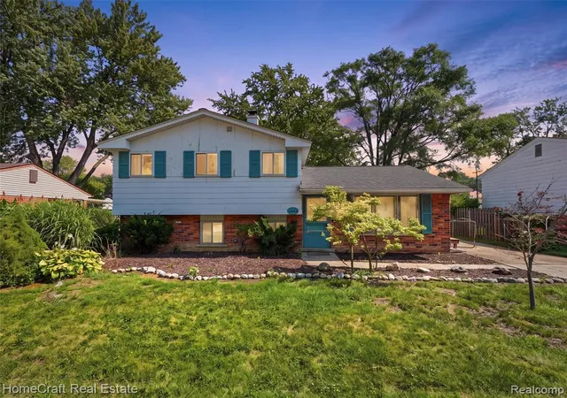 Photo 1 of Sale Pending at 14156 Sunbury St, Livonia, MI 48154 | MLS# 61032575 | Listing updated on 2026-10-12