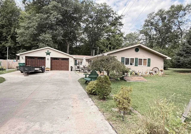 Photo 1 of Single family home for sale at 4971 N Westwood Dr, Harrison, MI 48625 | MLS# 50220528 | Listing updated on 2026-09-04