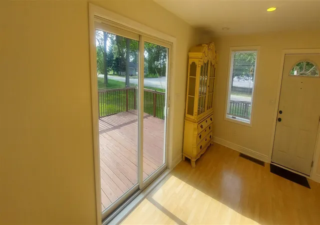 Photo 4 of Single family home for sale at 1809 Lindberg Dr, Muskegon, MI 49441 | MLS# 70550558 | Listing updated on 2026-09-09