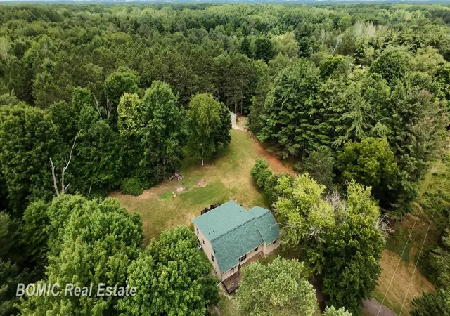 Photo 2 of Single family home for sale at 2435 E Dayton Rd, Caro, MI 48723 | MLS# 50214648 | Listing updated on 2026-09-18