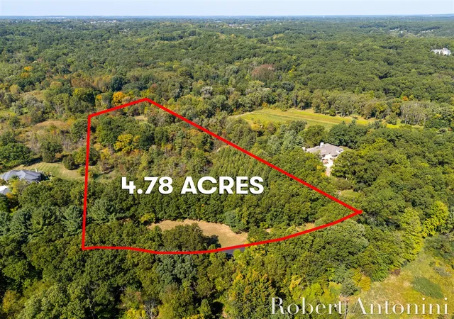 Photo 3 of Land for sale at 1411 Springhouse Dr, Grand Rapids, MI 49525 | MLS# 70557558 | Listing updated on 2026-09-15