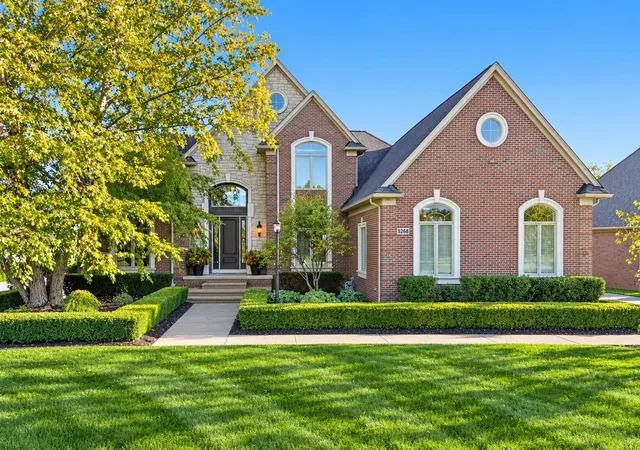 Photo 1 of Sale Pending at 5268 S Seven Lakes Dr, Washington, MI 48095 | MLS# 50224278 | Listing updated on 2026-10-19