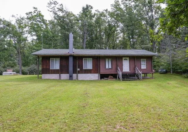Single family home for sale at 3894 W Kubbe Trl, Hubbard Lake, MI 49747 | MLS# 61028935