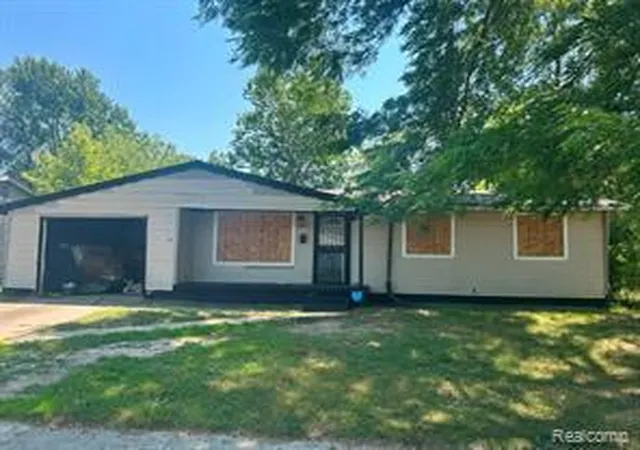 Single family home for sale at 1201 Oleander Dr, Mount Morris, MI 48458 | MLS# 70555241