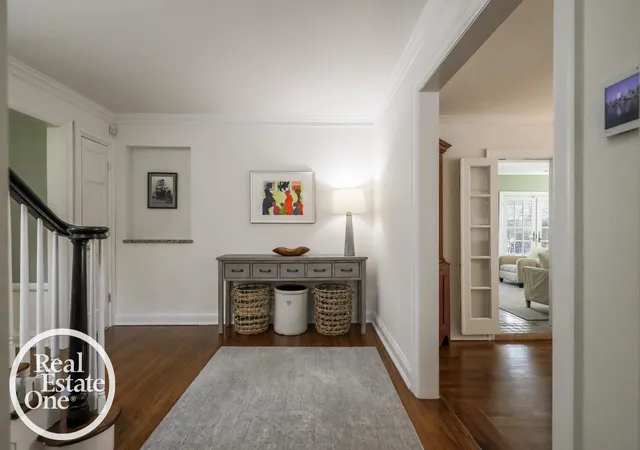 Photo 3 of Sale Pending at 1110 Grayton St, Grosse Pointe Park, MI 48230 | MLS# 50220233 | Listing updated on 2026-09-08