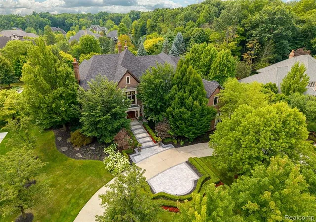 Photo 3 of Single family home for sale at 47915 Ravello Ct, Northville, MI 48167 | MLS# 61025863 | Listing updated on 2026-10-19