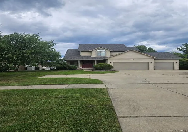 Photo 1 of Single family home for sale at 23212 Huron River Dr, Rockwood, MI 48173 1213 | MLS# 61024206 | Listing updated on 2026-09-09