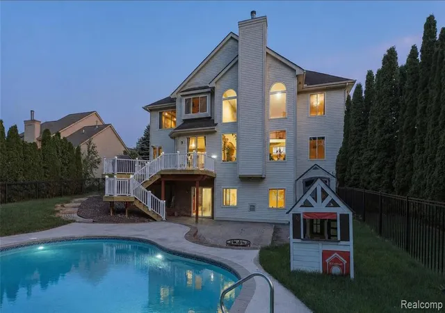 Photo 2 of Single family home for sale at 2291 Lake Ridge Dr, Grand Blanc, MI 48439 7365 | MLS# 61012211 | Listing updated on 2026-10-24
