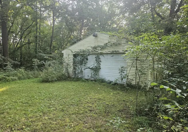 Photo 4 of Sale Pending at 24780 60 1/2 St, Bangor, MI 49013 | MLS# 70556706 | Listing updated on 2026-09-06