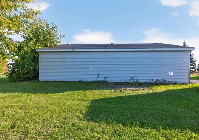 Photo 3 of Single family home for sale at 3753 Garfield Rd, Auburn, MI 48611 | MLS# 50224568 | Listing updated on 2026-10-12