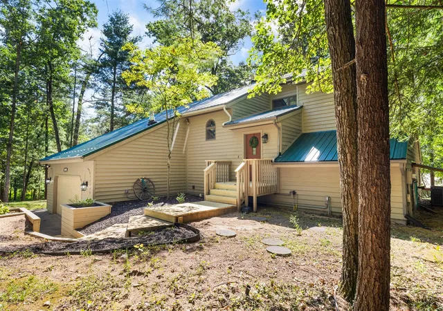 Photo 3 of Single family home for sale at 13520 14 Mile Rd, Greenville, MI 48838 | MLS# 70557446 | Listing updated on 2026-10-07