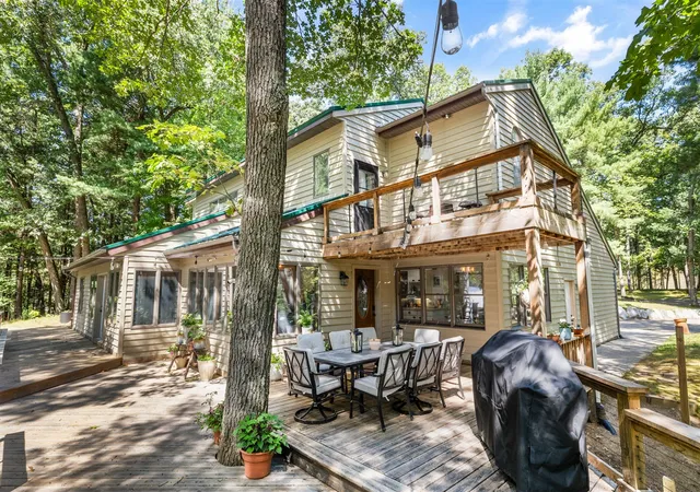 Photo 4 of Single family home for sale at 13520 14 Mile Rd, Greenville, MI 48838 | MLS# 70557446 | Listing updated on 2026-10-07
