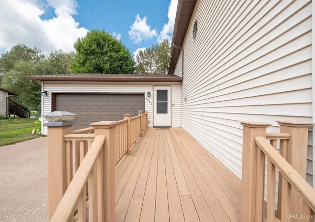 Photo 3 of Single family home for sale at 1080 Suncliffe Dr, Ishpeming, MI 49849 | MLS# 50220684 | Listing updated on 2026-09-24