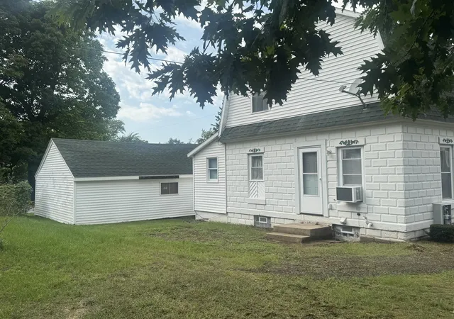 Photo 4 of Single family home for sale at 121 E Isabelle St, Belding, MI 48809 | MLS# 70555266 | Listing updated on 2026-09-03