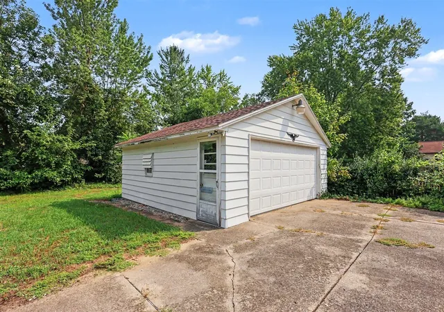 Photo 2 of Single family home for sale at 223 Marcus St, Grand Rapids, MI 49548 | MLS# 70555529 | Listing updated on 2026-09-09