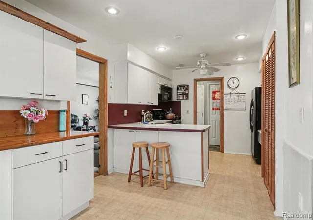 Photo 4 of Single family home for sale at 26751 Newport Ave, Warren, MI 48089 4557 | MLS# 61013775 | Listing updated on 2026-09-18