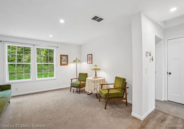 Photo 4 of Single family home for sale at 2083 Creekwood Ct, Grand Blanc, MI 48439 5245 | MLS# 61028771 | Listing updated on 2026-10-29
