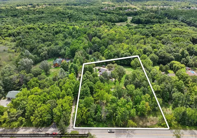 Photo 2 of Single family home for sale at 890 E Romeo Rd, Oakland Twp, MI 48363 | MLS# 50219905 | Listing updated on 2026-10-20