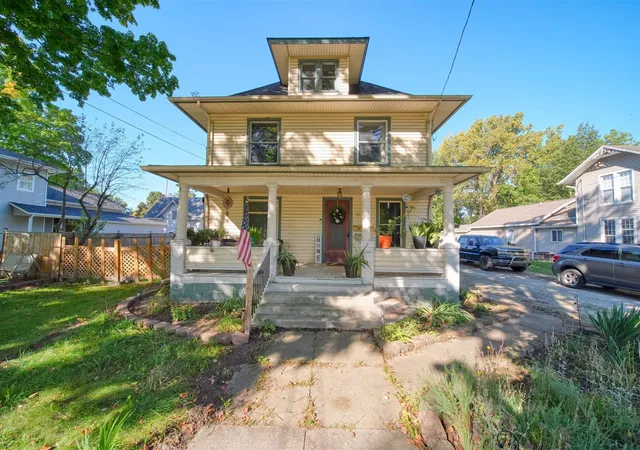 Photo 1 of Single family home for sale at 511 N Summit St, Morenci, MI 49256 | MLS# 70562039 | Listing updated on 2026-10-07