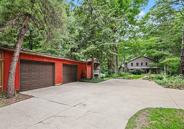 Photo 3 of Single family home for sale at 11355 108th Street, Freeport, MI 49325 | MLS# 70541763 | Listing updated on 2026-09-10