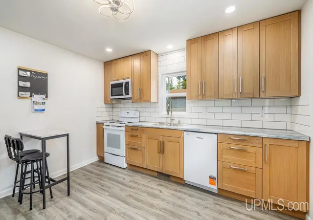 Photo 3 of Sale Pending at 434 Chestnut St, Norway, MI 49870 | MLS# 50220584 | Listing updated on 2026-09-11
